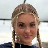 Abby324
